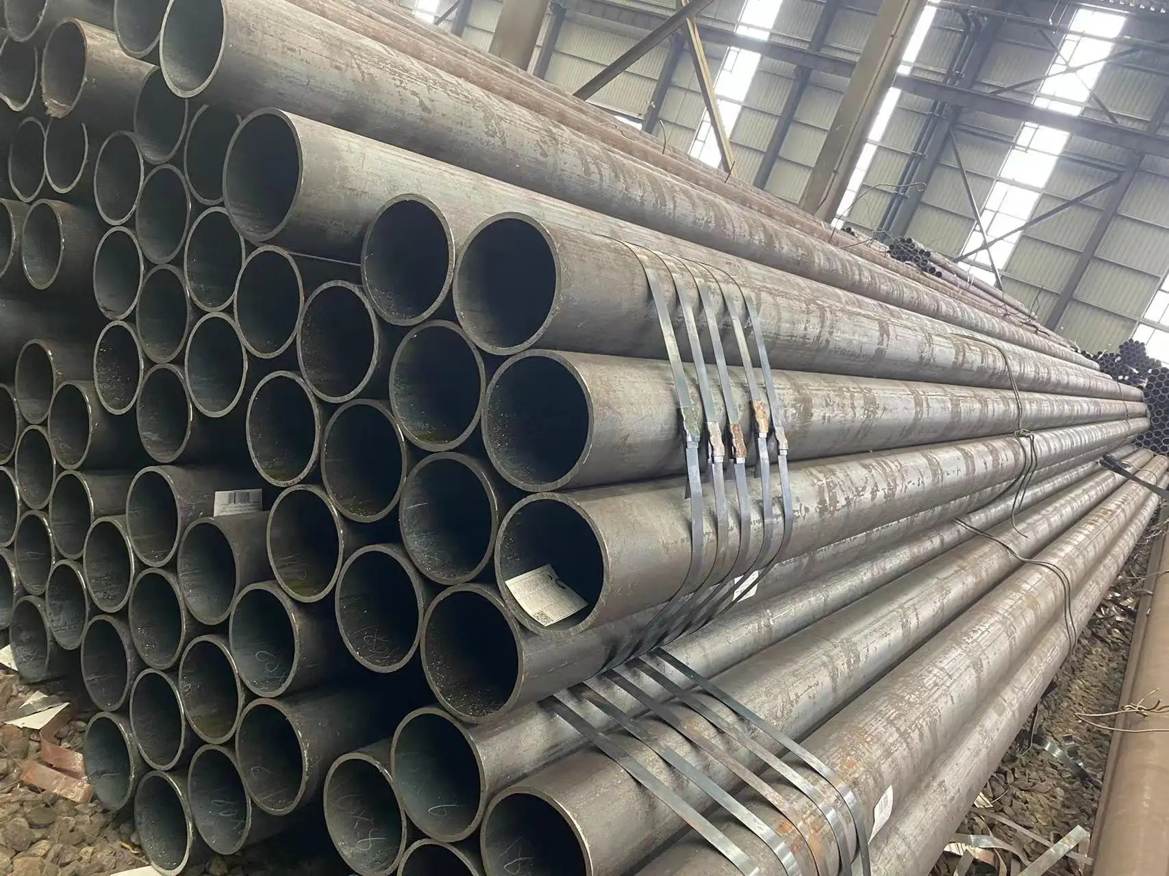 シームレス鋼管API 5L GrB x42 x52 x60 x65 x70ラインパイプオイルケーシング工場黒炭素鋼