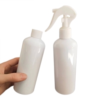 Vente en gros de flacons pulvérisateurs fins à gâchette pour salon de coiffure, en PET blanc et noir, 200 ml, 250 ml, 300 ml