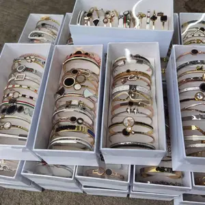 Diskon Gelang Pergelangan Tangan Titanium Baja Tahan Karat Bermacam-macam Desain Campuran Acak Perhiasan Gelang Tanpa Karat Perhiasan