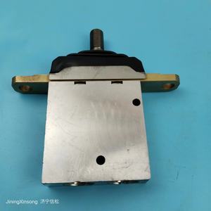 Suku Cadang Excavator PC400-8 D65E Katup Pilot Besi 702-16-01230 - Product Image 1