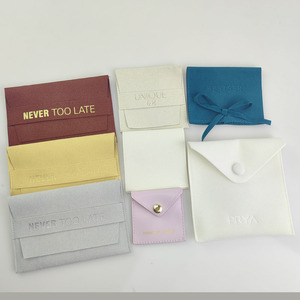 Bolsa de microfibra Luda con logotipo personalizado y solapa para exhibición de joyas, embalaje para exhibición de pendientes y collares, bolsas de regalo de terciopelo y gamuza - Product Image 6