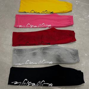 Pantalones de chándal personalizados 100% algodón para hombre, de pierna ancha, estilo hip hop, elásticos, de tiro medio, rectos, con estampado serigrafiado, ecológicos. - Product Image 1