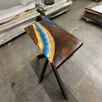 Offre spéciale tables en bois massif pendant le jour de l'an
