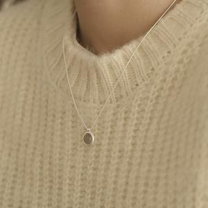 Collar de Plata de Ley S925 con Baño de Oro de 14K, Mini Lazo de Amor, Gota de Aceite Negra, Estilo Coreano Simple y Versátil, Joyería de Nicho para Clavícula - Product Image 4