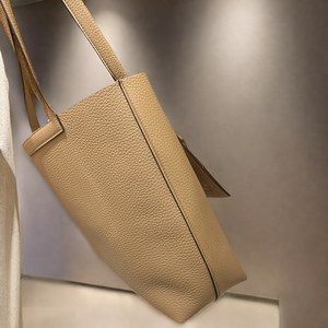 Cuir de vachette classique en cuir véritable Design ouvert sac à bandoulière pour femme marque couleur personnalisée sac fourre-tout léger grande capacité - Product Image 4