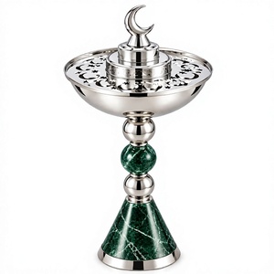 Brûleur d'encens artisanal en métal et bois, accessoire aromatique adapté aux studios de yoga, espaces de relaxation et aux pratiques spirituelles. - Product Image 1