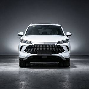 BYD Song L DM-i Edición Glory Blanca, SUV Híbrido Enchufable de 5 Plazas con 112 km de Autonomía Eléctrica - Product Image 3