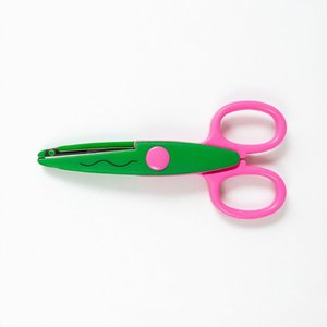 กรรไกรตกแต่งขอบพลาสติกสีสันสดใสคุณภาพสูง ชุดกรรไกรงานฝีมือที่ปลอดภัยและทนทาน สำหรับงาน DIY สมุดภาพ การ์ด และงาน Scrapbooking - Product Image 5