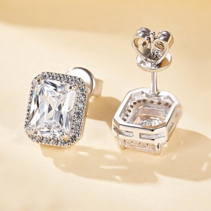 Boucles d'oreilles classiques en argent sterling 925, carrées et rectangulaires, avec oxyde de zirconium - Product Image 3