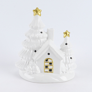 ที่ใส่เทียนรูปบ้านเซรามิกสีขาวสำหรับคริสต์มาส หมู่บ้านฤดูหนาวสไตล์นอร์ดิกพร้อม<span class=keywords><strong>ต้น</strong></span>ไม้ประดับดาวสี<span class=keywords><strong>ทอง</strong></span> ของตกแต่งเทียนสำหรับเทศกาลวันหยุด - Product Image 2