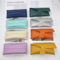 Vente en gros Etui à lunettes en cuir PU personnalisable Logo gratuit imprimé Lunettes de soleil portables et lunettes de myopie pour hommes et femmes