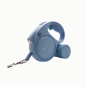 Laisse rétractable pour chien avec lampe de poche et distributeur de sacs à déjections, laisse de promenade durable pour animaux de compagnie pour une utilisation nocturne et des cadeaux promotionnels - Product Image 2