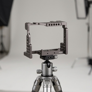 DMIDITIR Jaula de aluminio para cámara con soporte de zapata fría para A7M3/<span class=keywords><strong>A7III</strong></span>/A73/A7RIII/A7R3/A7II/A7S II/A7R II - Product Image 6