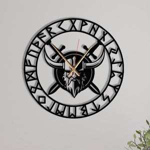 Reloj de Pared Metálico Vikingo Multiestilo Vegvisir con Runas Nórdicas, Mjolnir, Cuervos, Barco de Guerra y Hachas, Cortado con Láser, Recubrimiento en Polvo, Personalizable - Product Image 5