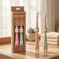 Spazzolino per Bambini Design Giraffa Cartone Animato, Manico in Paglia di Grano Ecologico, Setole Morbide, Testa Arrotondata a Clessidra
