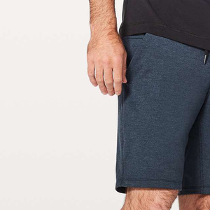 Pantalones cortos casuales de tela tejida transpirable y ecológica con bolsillos laterales, último diseño, pantalones cortos personalizados para hombre en venta en línea. - Product Image 3