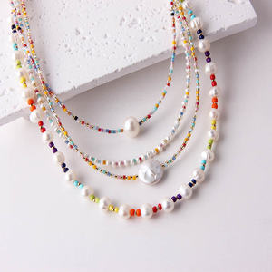 قلادة عنق زجاجية أنيقة من لؤلؤ المياه العذبة على الطراز المكسيكي للنساء سلسلة ذهبية من الخرز الملون سلسلة قلادة هدايا للحفلات - Product Image 1