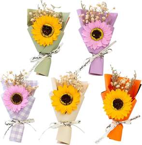 Ramo de Girasoles de Jabón en Miniatura para Regalo del Día de San Valentín, Flor Artificial para Amigos - Product Image 1