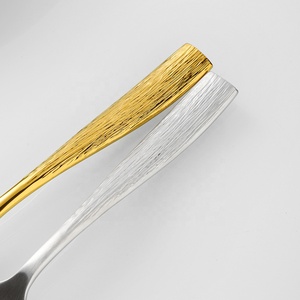 Vente en gros usine – Ensemble de couverts de luxe en acier inoxydable 304, design miroir poli, style européen, pour steak, couteau, fourchette et cuillère - Product Image 4