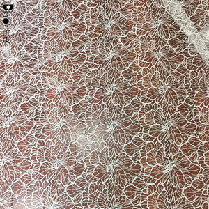 Лидер продаж, причудливая белая вышивка кружева с прозрачными блестками для свадебного платья - Product Image 2