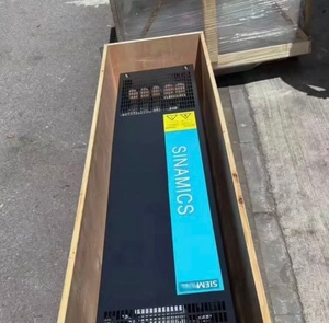 Module de commande de moteur triphasé SINAMICS S120 6SL3325-1TG37-4AA3 710kW refroidi 690V IP00 - Product Image 4