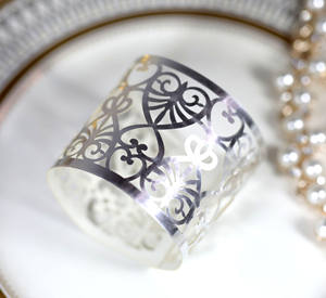 <span class=keywords><strong>Rond</strong></span> <span class=keywords><strong>de</strong></span> <span class=keywords><strong>serviette</strong></span> personnalisé <span class=keywords><strong>de</strong></span> luxe <span class=keywords><strong>de</strong></span> haute qualité, décorations <span class=keywords><strong>de</strong></span> Table découpées au Laser Offre Spéciale, anneaux <span class=keywords><strong>de</strong></span> <span class=keywords><strong>serviette</strong></span> <span class=keywords><strong>en</strong></span> papier argent or - Product Image 4