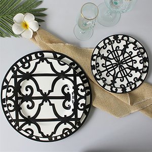 Plato redondo <span class=keywords><strong>de</strong></span> cerámica <span class=keywords><strong>de</strong></span> porcelana <span class=keywords><strong>de</strong></span> hueso <span class=keywords><strong>de</strong></span> alta calidad al por mayor directo <span class=keywords><strong>de</strong></span> fábrica, juego <span class=keywords><strong>de</strong></span> platos blancos y negros, postre <span class=keywords><strong>de</strong></span> <span class=keywords><strong>pastel</strong></span> <span class=keywords><strong>para</strong></span> <span class=keywords><strong>boda</strong></span> - Product Image 4