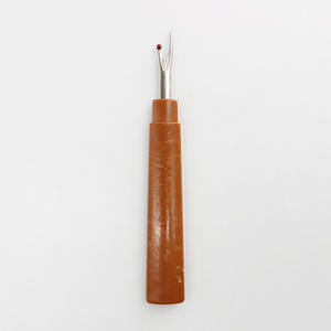 Removedor de hilos de color café grande, suministros de costura <span class=keywords><strong>para</strong></span> el hogar hechos a mano con mango de <span class=keywords><strong>madera</strong></span> <span class=keywords><strong>para</strong></span> recoger y abrir ojales - Product Image 5