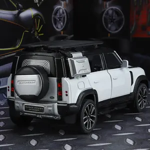 Modelo de Coche de Aleación Land Rover Defender 110 a Escala 1/32, Coche de Juguete Fundido a Presión, Simulación de Vehículo Todoterreno, Modelo con Sonido y Luz, Regalo para Niños - Product Image 2