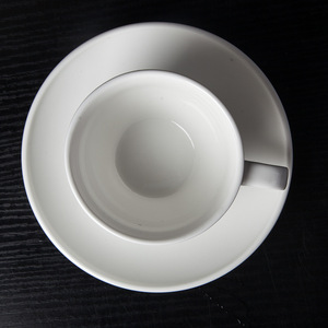 Vente en gros de tasses à cappuccino et à latte blanches simples, tasses à thé en porcelaine colorée, ensembles de tasses à <span class=keywords><strong>expresso</strong></span> et soucoupes en céramique - Product Image 5