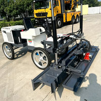 Machine à laser multi-usages avec système de couplage rapide pour le nivellement des sols de construction à usage mixte