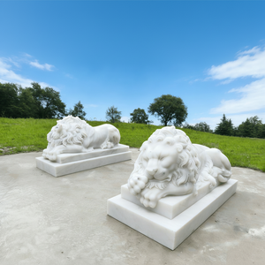 Statue de lion d'extérieur, grande sculpture de lion en marbre naturel sculptée à la <span class=keywords><strong>main</strong></span> pour la décoration de jardin - Product Image 1