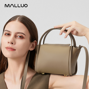 Borsa da donna in vera pelle all'ingrosso personalizzata in fabbrica. Borsa da donna in pelle di vacchetta di alta qualità. Le donne devono avere - Product Image 2