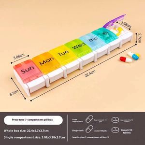 กล่องยาใสแบบกันเด็กเปิดได้ 7 วัน วัสดุ PP ปลอดสาร BPA สำหรับขายส่งรายสัปดาห์ ดีไซน์เปิดแบบสปริง  รับทำโลโก้ตามสั่ง เหมาะสำหรับพกพาเดินทาง - Product Image 3