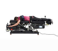Table d'examen chiropratique électrique pour clinique hospitalière XinYiNuo, lit de massage avec écran LCD et rotation automatique