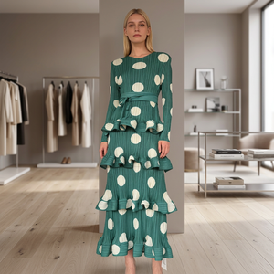 Vestido midi verde de lunares con mangas largas, volantes y cintura con cinturón, estilo casual acampanado, de tela tejida para primavera. - Product Image 3