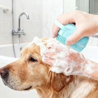 Brosse de massage et de bain pour animaux de compagnie en silicone souple avec réservoir de shampoing