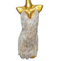 Robe Courte de Soirée Rose à Franges et Strass, Mini-Robe Moulante à Bretelles Fines et Col en V pour Femme, Idéale pour Soirées en Boîte de Nuit et Anniversaires