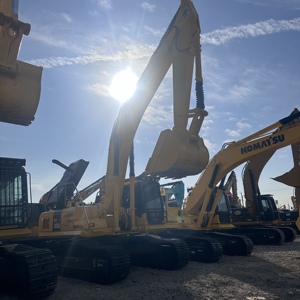 Excavatrice Komatsu PC350 d'occasion, poids opérationnel de 35 tonnes, modèle 2022, composants principaux : moteur, boîte de vitesses, pompe, prix bas, à vendre - Product Image 3
