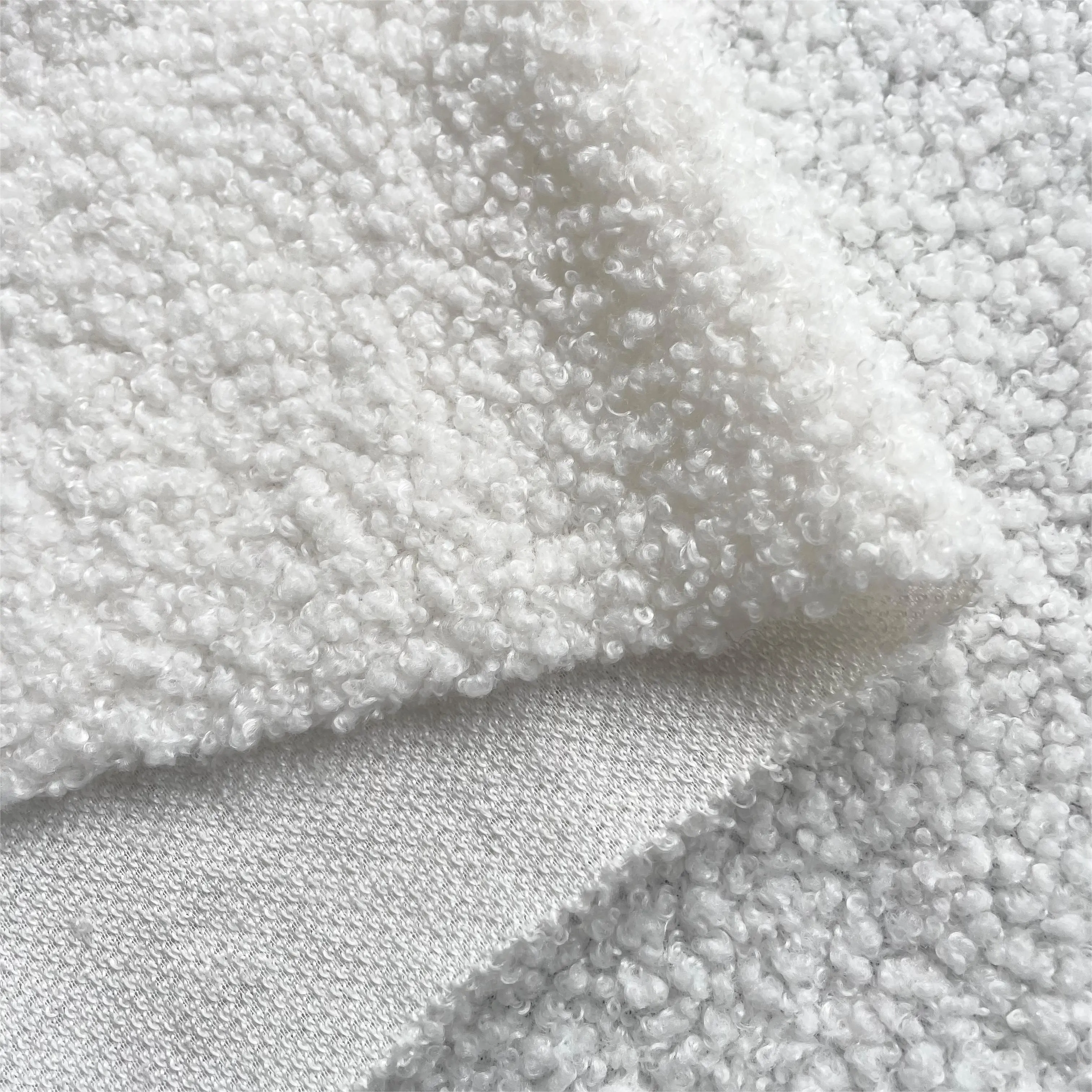 Polyester teddy velours tissu artificiel imitation laine d'agneau vêtements jouet pour animaux de compagnie textile à la maison canapé oreiller coussin