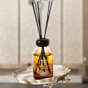 Ensemble diffuseur <span class=keywords><strong>de</strong></span> roseau <span class=keywords><strong>de</strong></span> bouteille en verre <span class=keywords><strong>de</strong></span> luxe <span class=keywords><strong>de</strong></span> 200ml pas d'aromathérapie <span class=keywords><strong>de</strong></span> feu pour la décoration intérieure désodorisant commodités d'hôtel <span class=keywords><strong>de</strong></span> ménage - Product Image 4