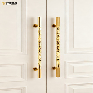 Tay cầm bằng Vàng Titan hiện đại cho cửa gỗ-phủ PVD, chống xỉn màu cho cửa gỗ, độ bền cao và dễ lau chùi - Product Image 6