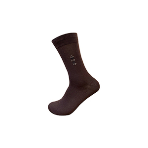 Vente en gros de chaussettes courtes fines et confortables pour hommes Style décontracté en noir gris respirant excellent pour la manchette de logo de la saison de printemps - Product Image 6