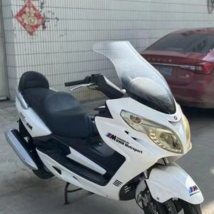 Motocicleta Scooter Usada T3 Cruiser de Gasolina con Altavoz Bluetooth Integrado, Motocicletas Deportivas Populares, Motocicleta de Calle - Product Image 1