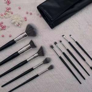 YRX A204 10 pièces Ensemble de pinceaux de maquillage pour les yeux classiques noir argent avec manche en bois Pinceau de détail pour les sourcils avec une belle forme de tête - Product Image 3