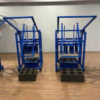 Produit très vendu, ne nécessite pas d'électricité, respectueux de l'environnement, adapté aux machines manuelles de fabrication de briques à emboîtement à faible coût
