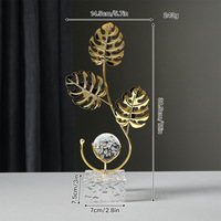Décoration d'intérieur : Table d'appoint moderne en acrylique transparent, style nordique, pour salon, hôtel, bureau, autres espaces domestiques, avec éléments dorés de luxe
