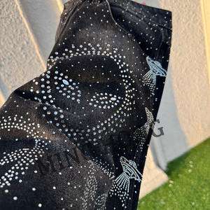 กางเกงยีนส์ขาสั้นผ้าเดนิมหลากสีสำหรับผู้ชายสไตล์สตรีทลายพลอยเทียมตามสั่ง - Product Image 2