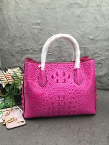 Vente en gros de sacs à main en cuir véritable 100% - Noir - Sac fourre-tout en cuir de crocodile 100% pour femmes - Fournisseur de sacs en cuir de haute qualité pour femmes - Product Image 2