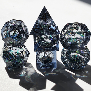 Sharpe Edge Dadu Inti Cair Bermain Peran D & D Kustom Pedang Polihedral D20 Baki Dadu Rpg Penjara Bawah Tanah dan Naga Permainan Meja Logam